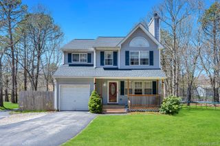 343 Oak Avenue, Riverhead, NY 11901