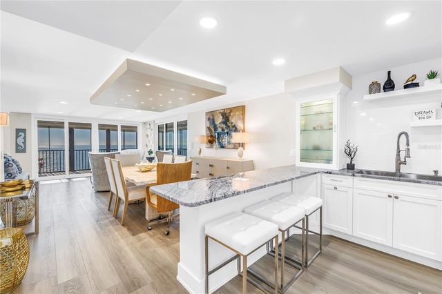 15462 GULF BOULEVARD 1006, Madeira Beach, FL 33708