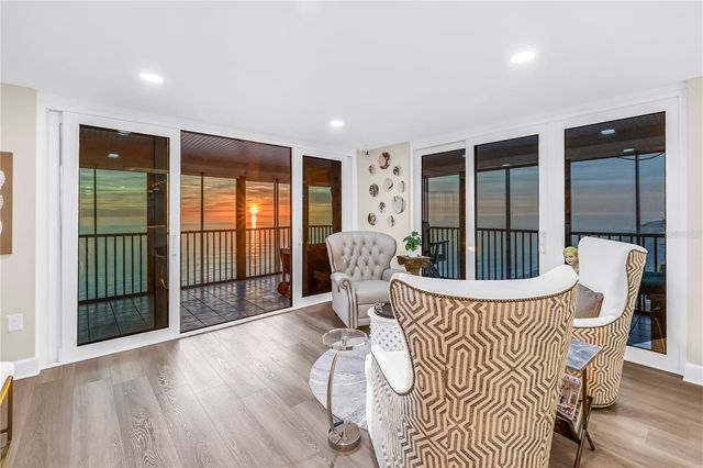 15462 GULF BOULEVARD 1006, Madeira Beach, FL 33708