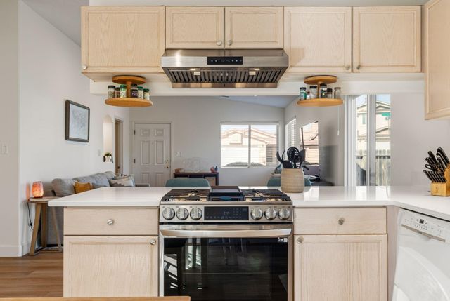 6920 Shale Avenue NE, Albuquerque, NM 87113