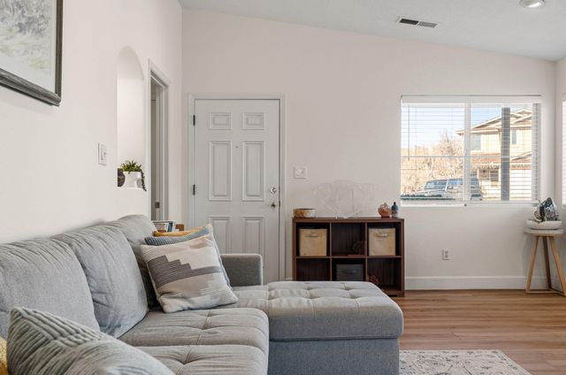 6920 Shale Avenue NE, Albuquerque, NM 87113