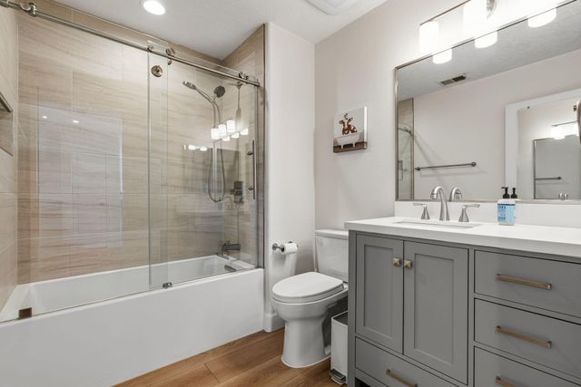 6920 Shale Avenue NE, Albuquerque, NM 87113