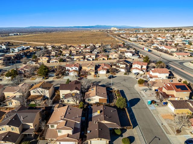 6920 Shale Avenue NE, Albuquerque, NM 87113