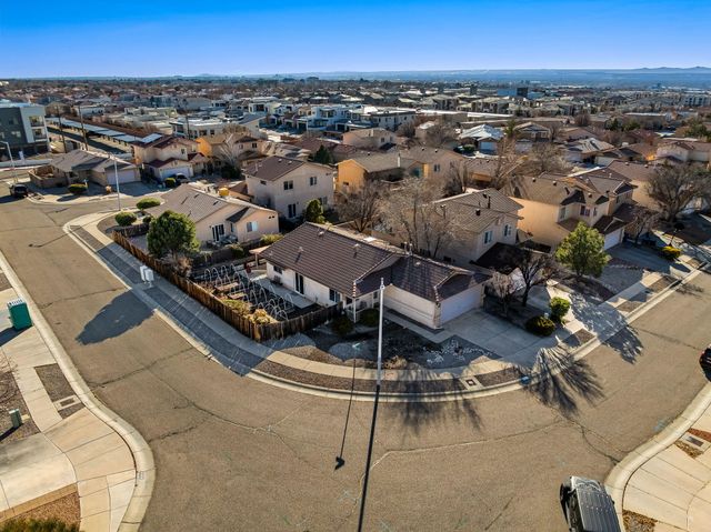 6920 Shale Avenue NE, Albuquerque, NM 87113