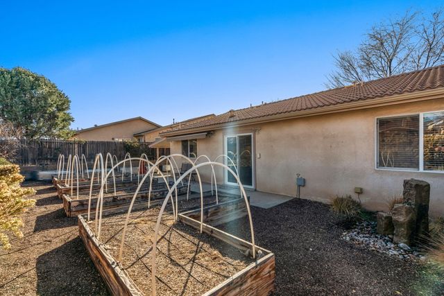 6920 Shale Avenue NE, Albuquerque, NM 87113