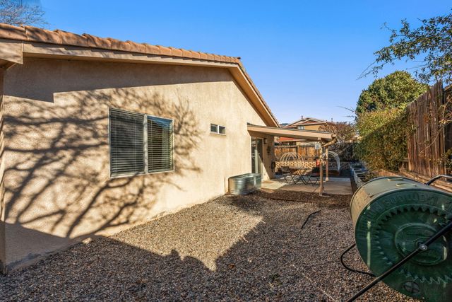 6920 Shale Avenue NE, Albuquerque, NM 87113