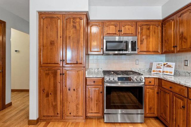 3410 GLENDALE AVENUE, Howard, WI 54313