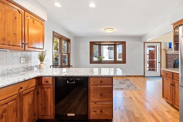 3410 GLENDALE AVENUE, Howard, WI 54313