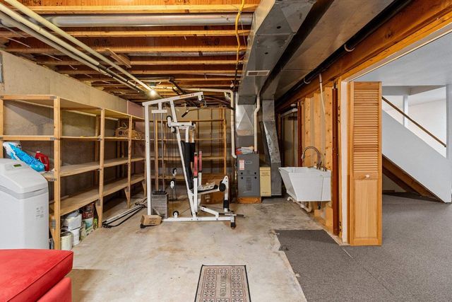 3410 GLENDALE AVENUE, Howard, WI 54313