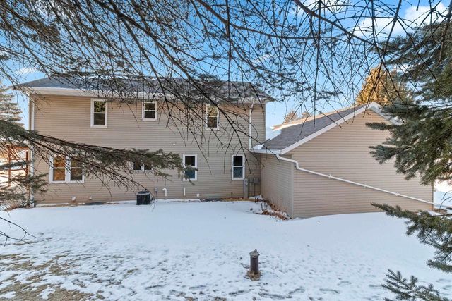 3410 GLENDALE AVENUE, Howard, WI 54313