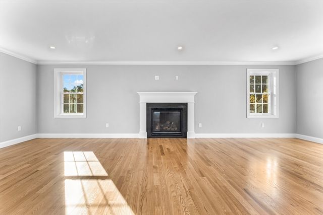 22 Townsend Rd, Shirley, MA 01464