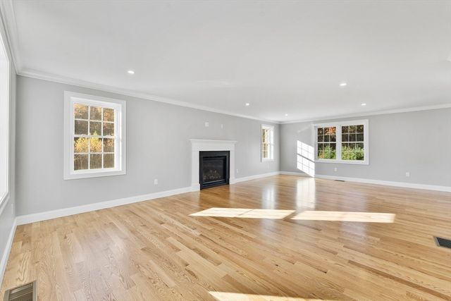 22 Townsend Rd, Shirley, MA 01464