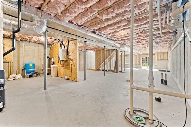 22 Townsend Rd, Shirley, MA 01464