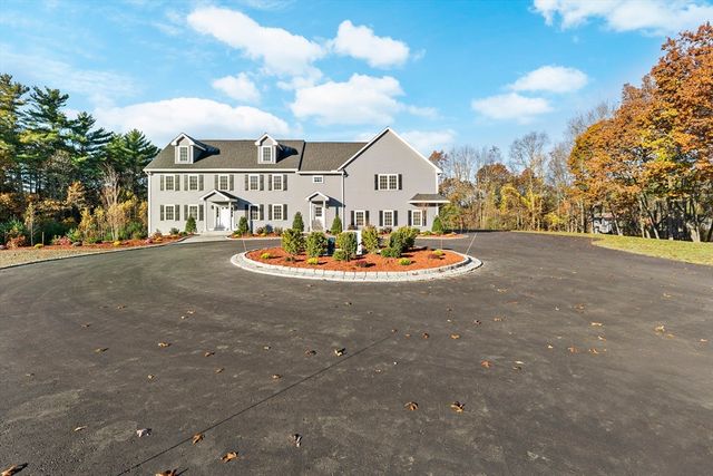 22 Townsend Rd, Shirley, MA 01464