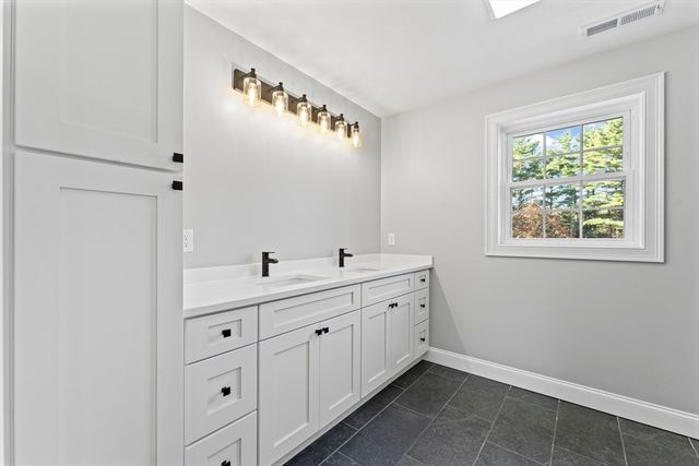 22 Townsend Rd, Shirley, MA 01464