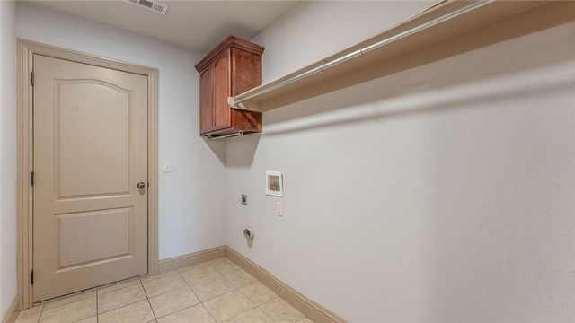 410 Torino Place, Centerton, AR 72719
