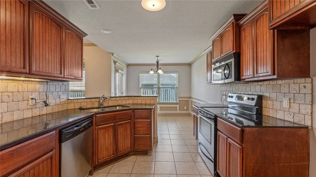 410 Torino Place, Centerton, AR 72719