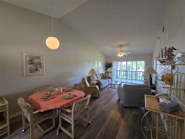 5759 Deer Run Drive 1f, Fort Pierce, FL 34951