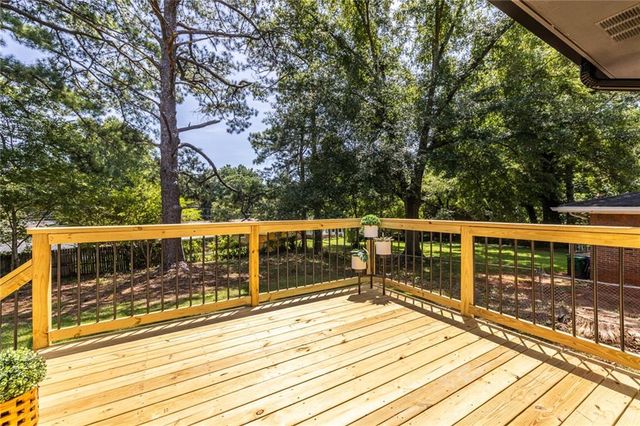 1762 Gretna Green Way, Decatur, GA 30035