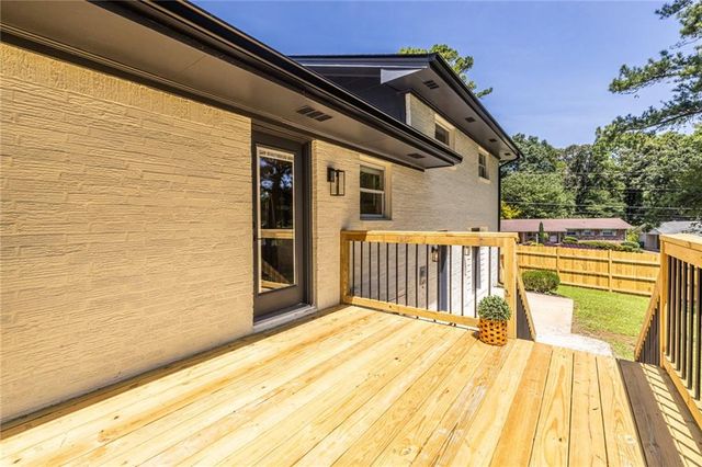 1762 Gretna Green Way, Decatur, GA 30035