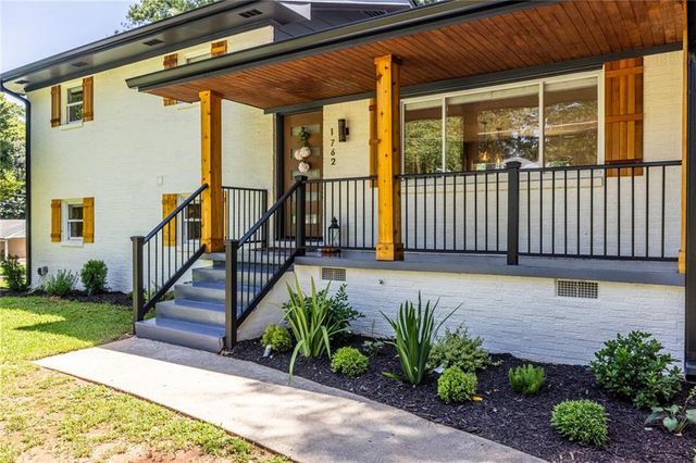 1762 Gretna Green Way, Decatur, GA 30035