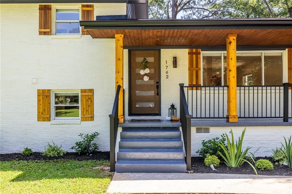 1762 Gretna Green Way, Decatur, GA 30035