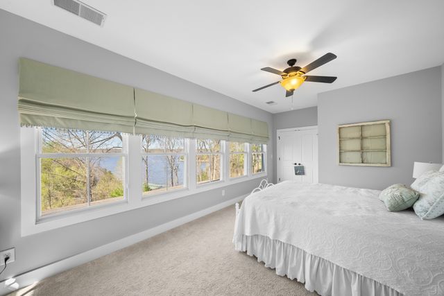 369 Fanning Bend Dr, Winchester, TN 37398