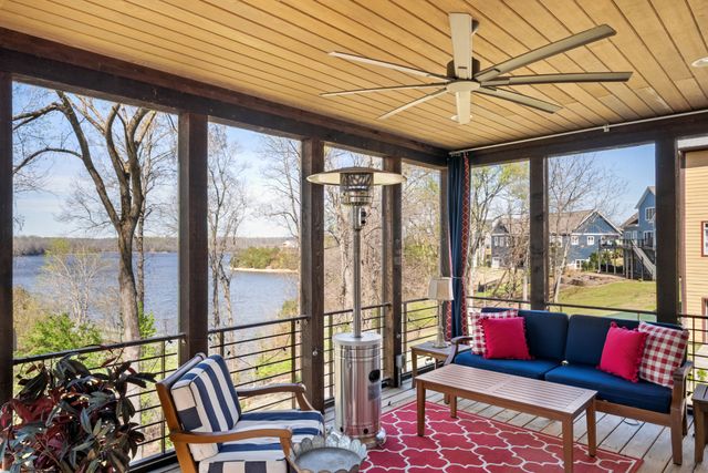 369 Fanning Bend Dr, Winchester, TN 37398