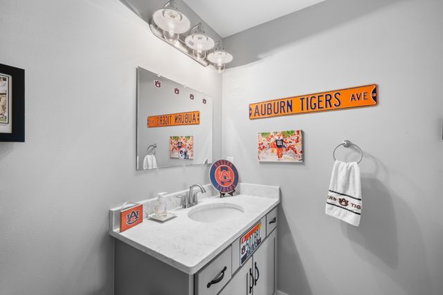 369 Fanning Bend Dr, Winchester, TN 37398