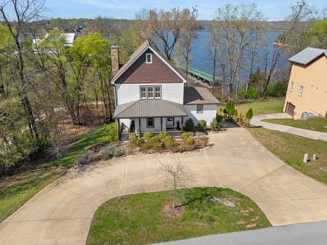 369 Fanning Bend Dr, Winchester, TN 37398