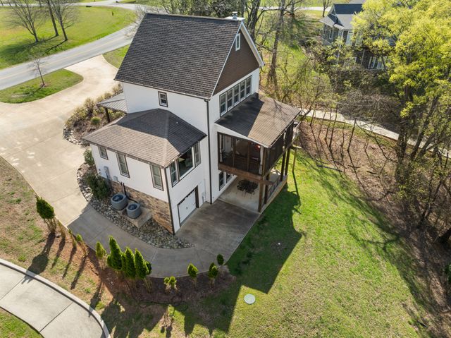 369 Fanning Bend Dr, Winchester, TN 37398