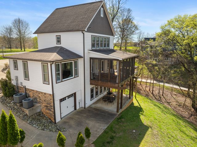 369 Fanning Bend Dr, Winchester, TN 37398