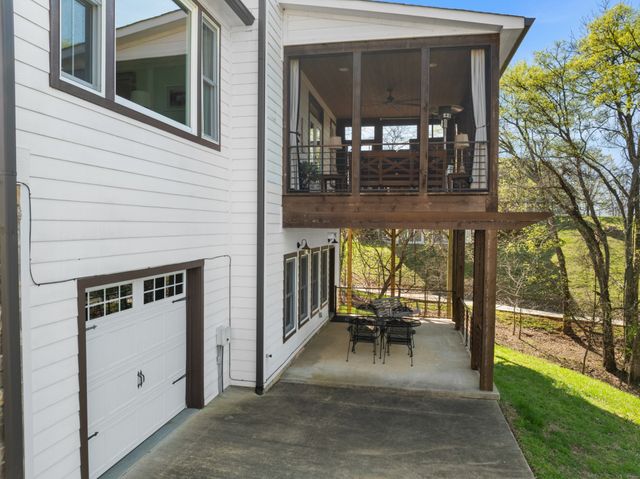 369 Fanning Bend Dr, Winchester, TN 37398