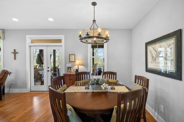 369 Fanning Bend Dr, Winchester, TN 37398