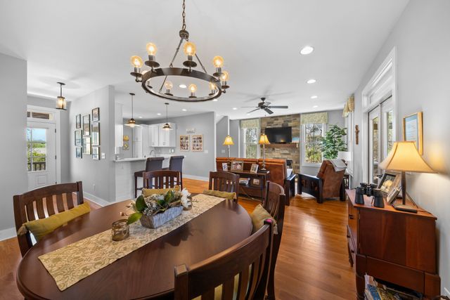 369 Fanning Bend Dr, Winchester, TN 37398