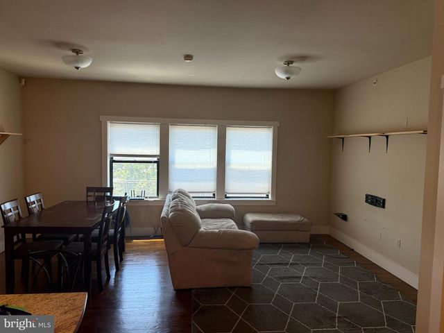 700 NEW ST #308, Camden, NJ 08103