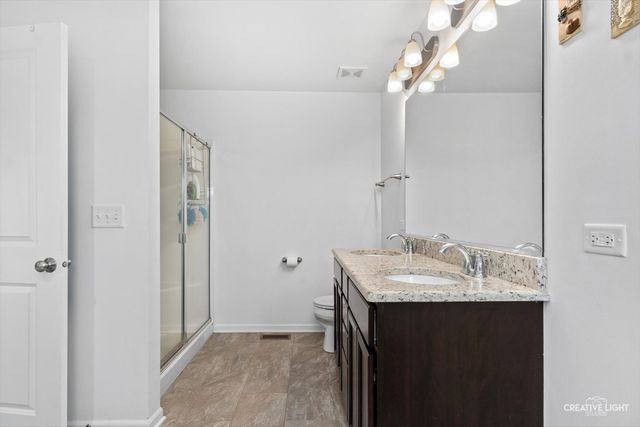 991 S Carly Circle, Yorkville, IL 60560