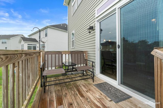 991 S Carly Circle, Yorkville, IL 60560