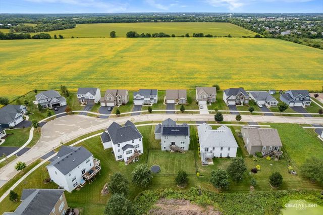 991 S Carly Circle, Yorkville, IL 60560