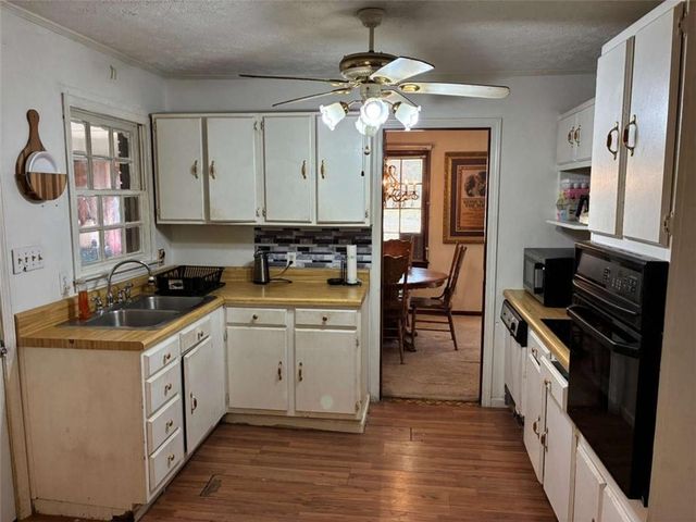 126 Kinsey Drive, Stockbridge, GA 30281