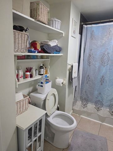 31 Groveland 2, Lynn, MA 01902