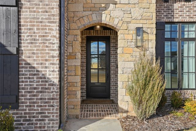 4239 E 177th Place S, Bixby, OK 74008