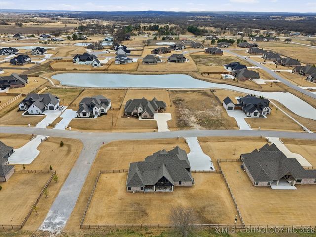 4239 E 177th Place S, Bixby, OK 74008