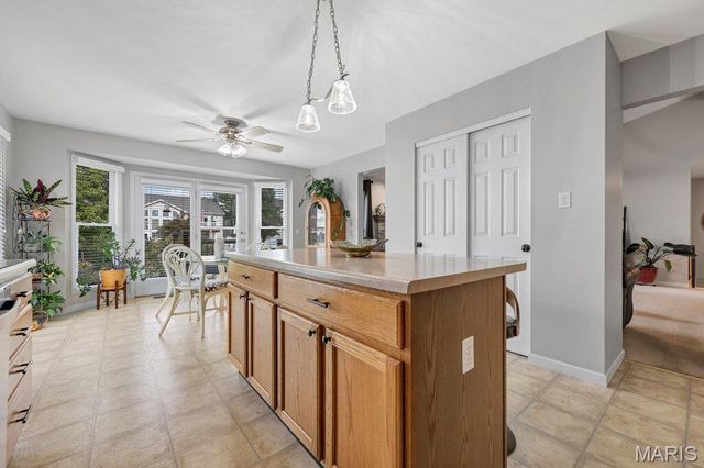 421 Jacobs Place Drive, St Peters, MO 63376