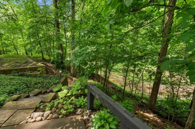 2403 Sherwood Drive, Valparaiso, IN 46385