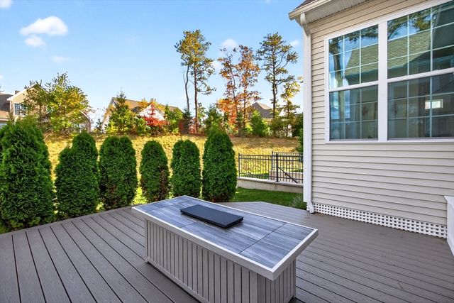 14 Snapping Bow, Plymouth, MA 02360