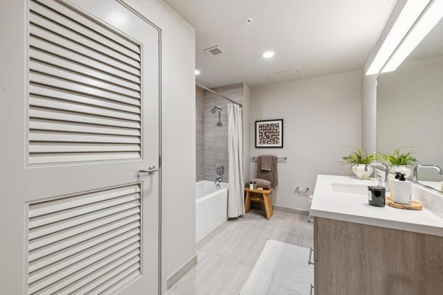 188 W Saint James Street 10311, San Jose, CA 95110