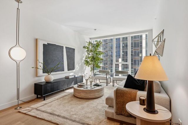 188 W Saint James Street 10311, San Jose, CA 95110