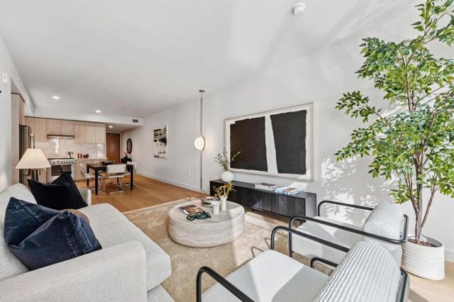 188 W Saint James Street 10311, San Jose, CA 95110