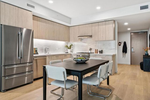 188 W Saint James Street 10311, San Jose, CA 95110